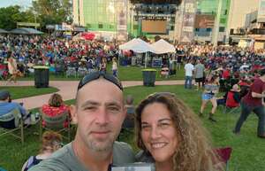 Chris Young & Tenille Arts