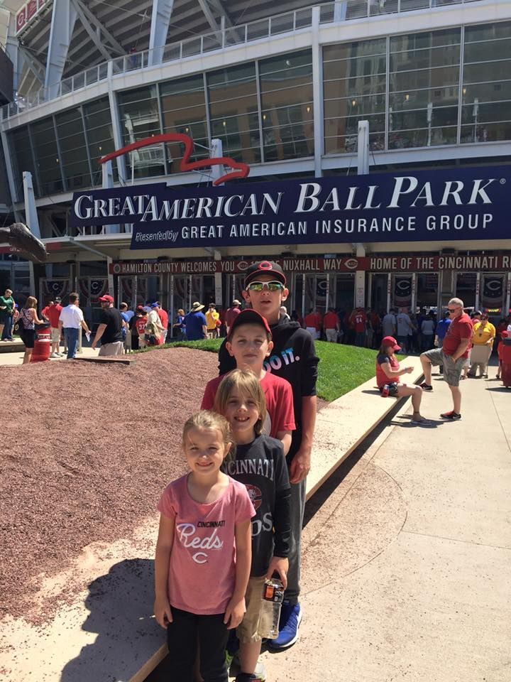Cincinnati Reds vs. Chicago Cubs - MLB - Afternoon Game