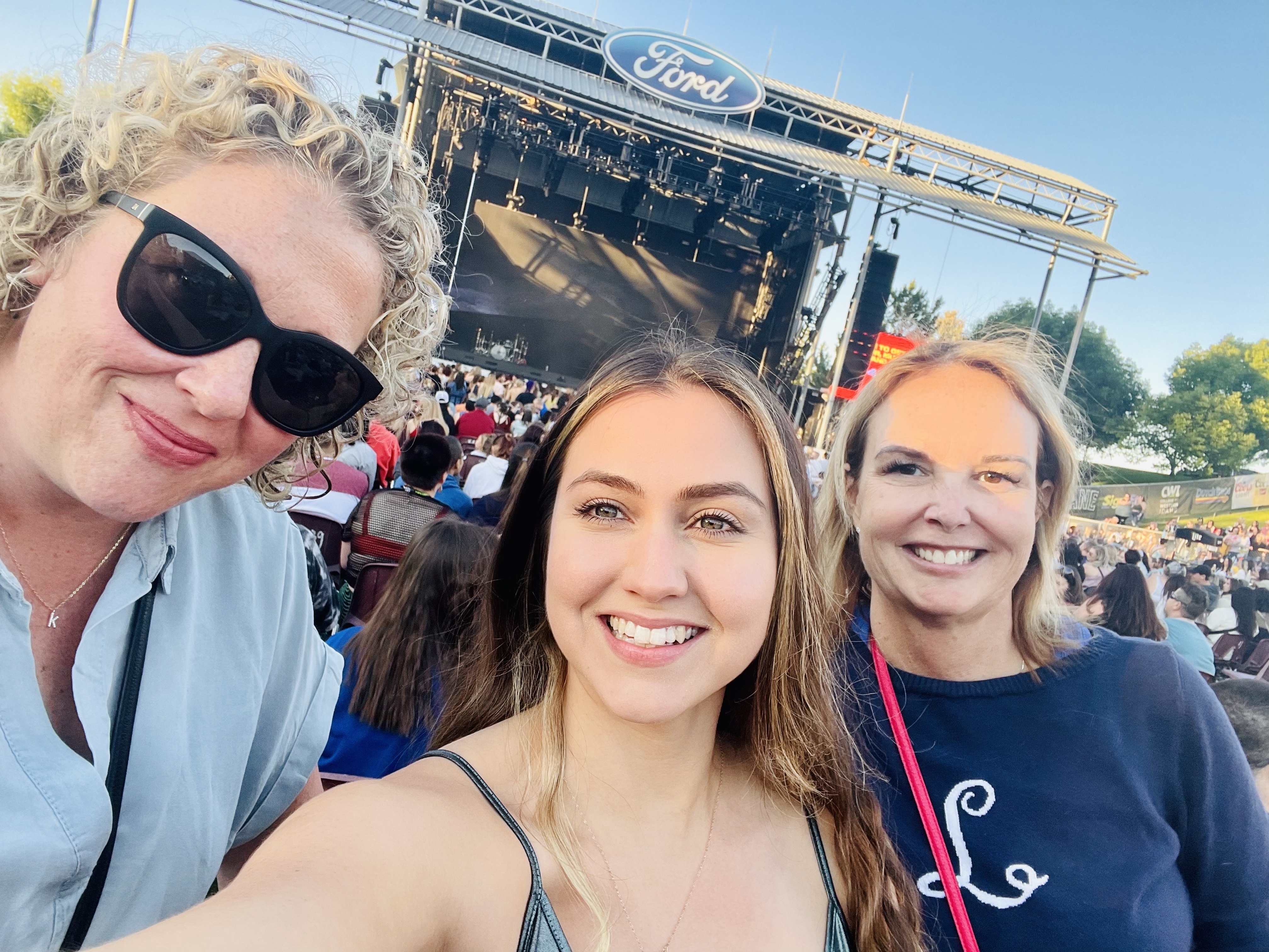 Halsey - Love and Power Tour