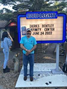 Wklb Presents Dierks Bentley: Beers on Me Tour 2022