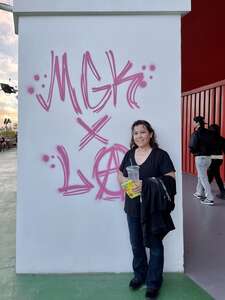 Machine Gun Kelly - Mainstream Sellout Tour With Avril Lavigne