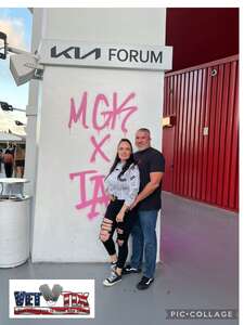 Machine Gun Kelly - Mainstream Sellout Tour With Avril Lavigne