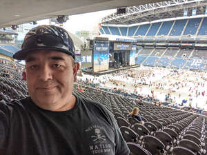 Kelly attended Kenny Chesney: Here and Now Tour on Jul 16th 2022 via VetTix 