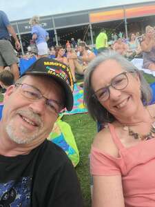 Darius Rucker - Lawn Seats