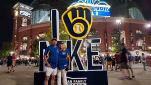 Milwaukee Brewers - MLB vs Los Angeles Dodgers