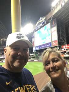 Milwaukee Brewers - MLB vs Los Angeles Dodgers
