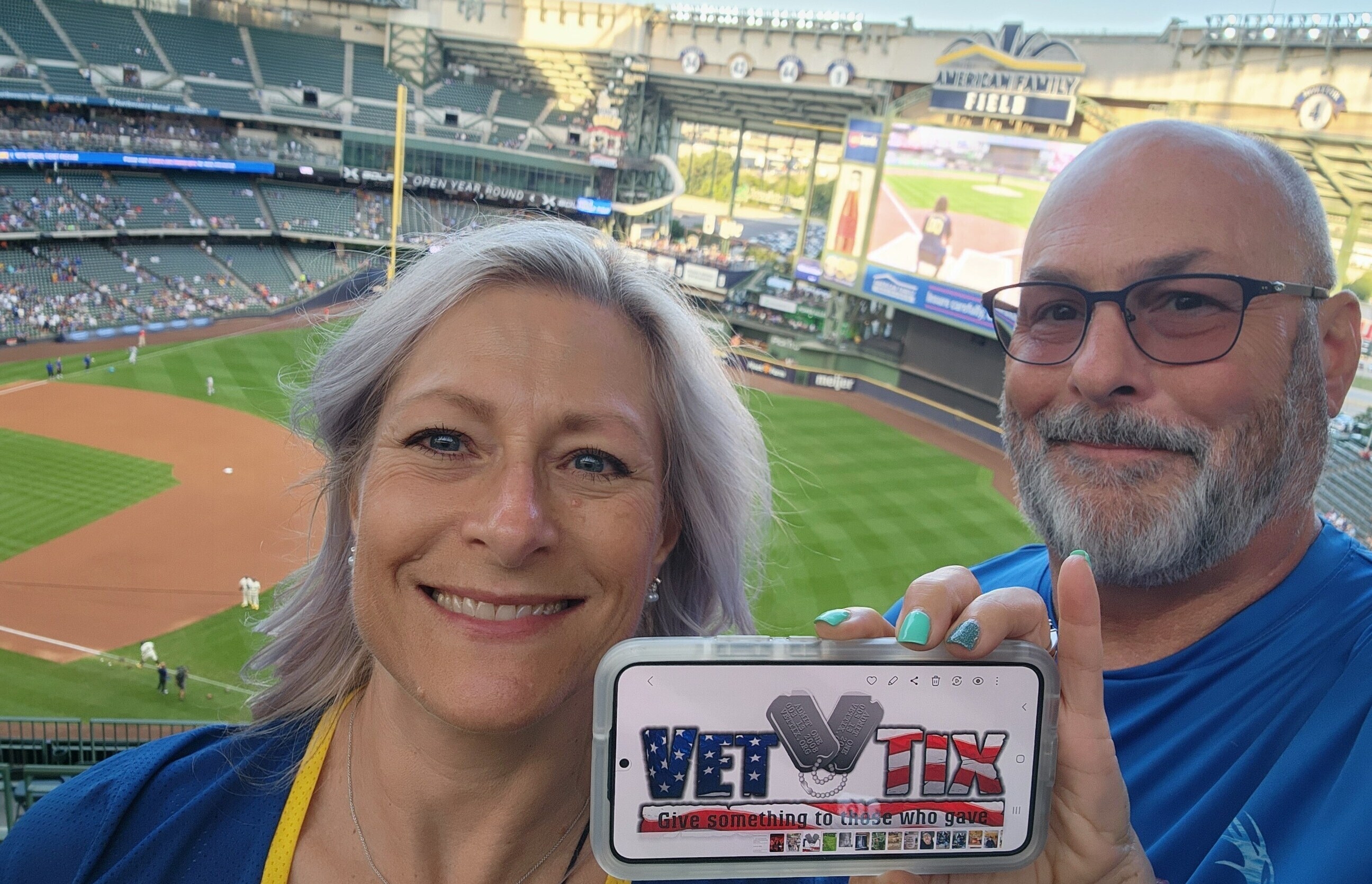 Milwaukee Brewers - MLB vs Los Angeles Dodgers