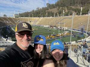 California Golden Bears - NCAA Football vs UCLA Bruins
