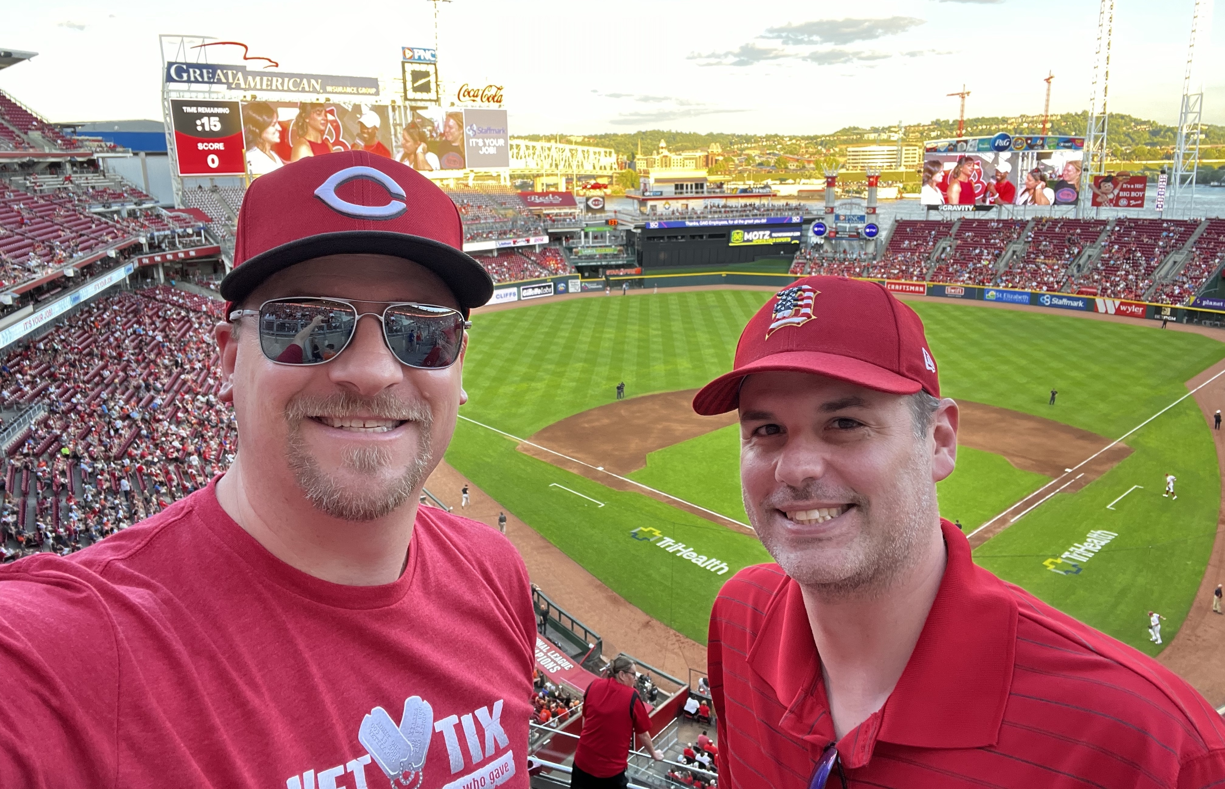 Cincinnati Reds fans among best in MLB, survey says - Cincinnati