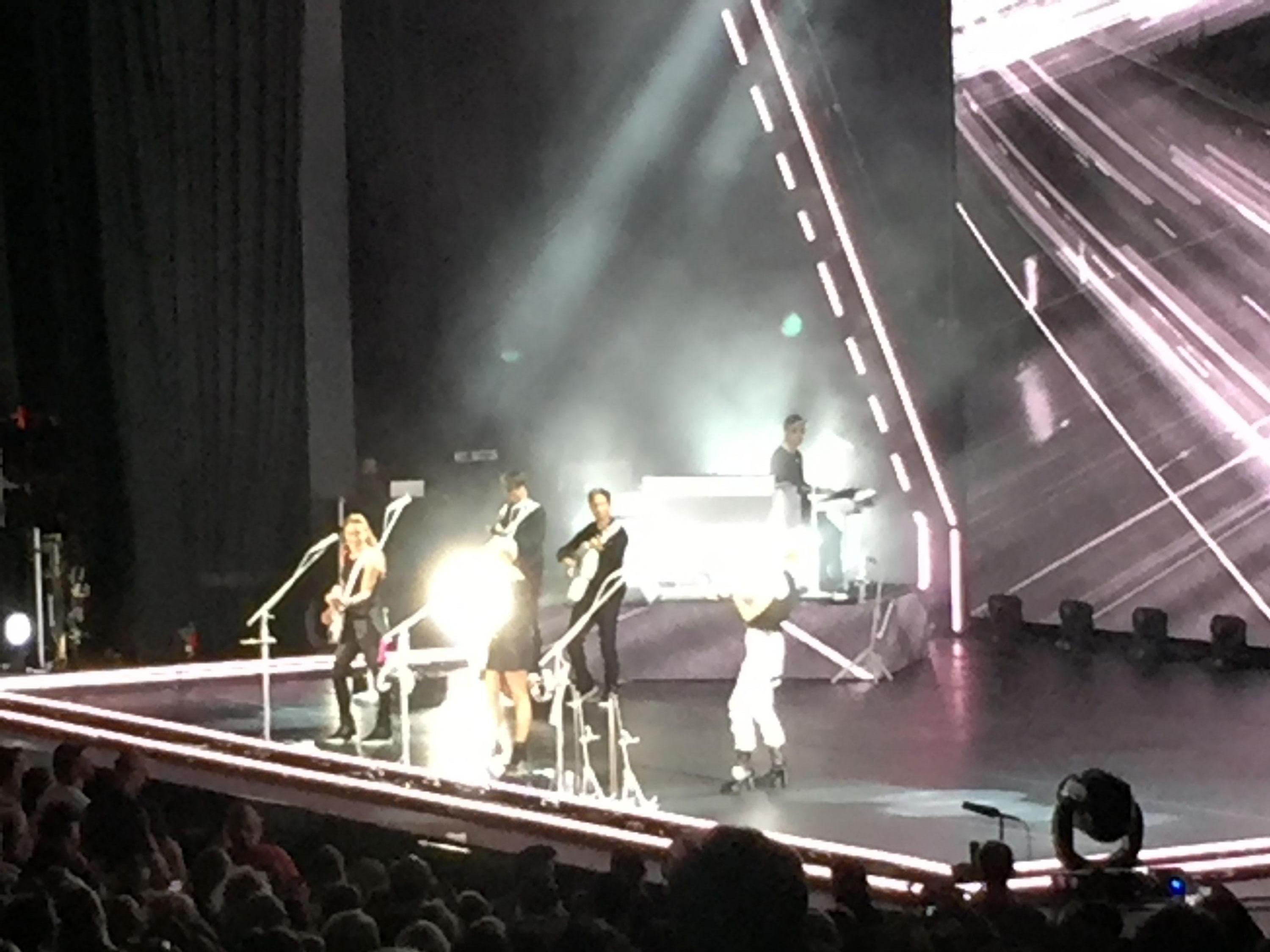 Dixie Chicks - Dcx World Tour Mmxvi With Special Guest the Heavy and Josh Herbert