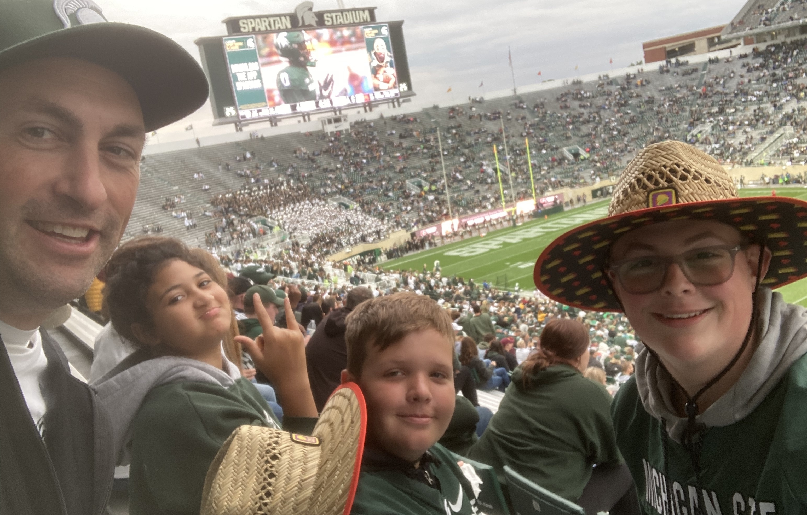 Michigan State Spartans - NCAA Football vs University of Minnesota, Twin Cities