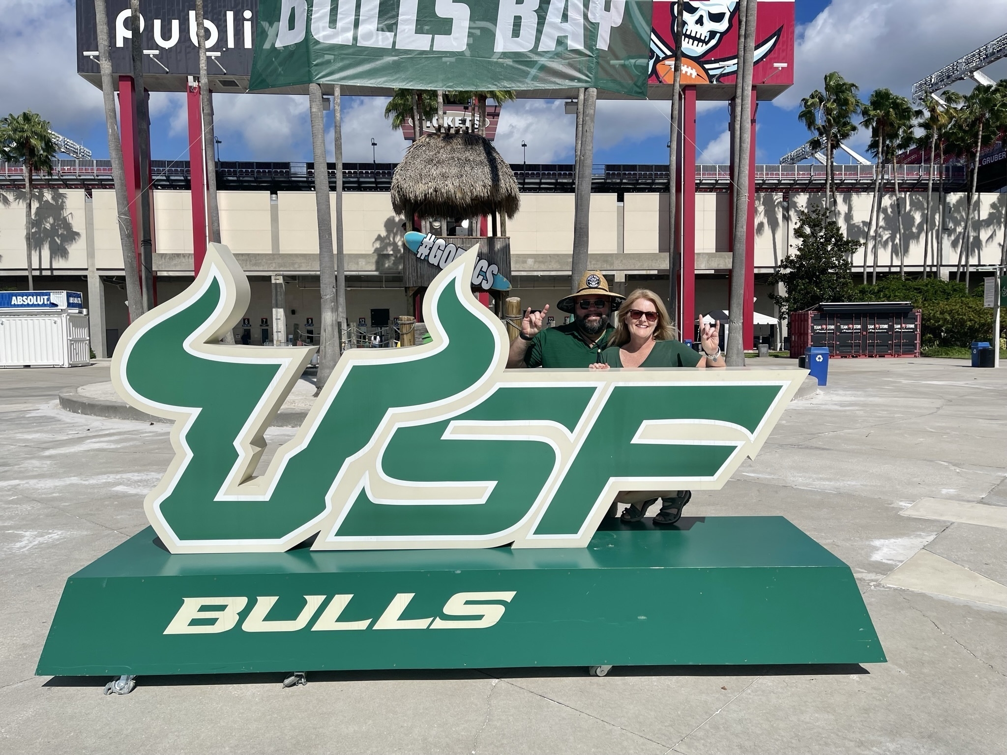 South Florida Bulls - NCAA Football vs Southern Methodist University Mustangs