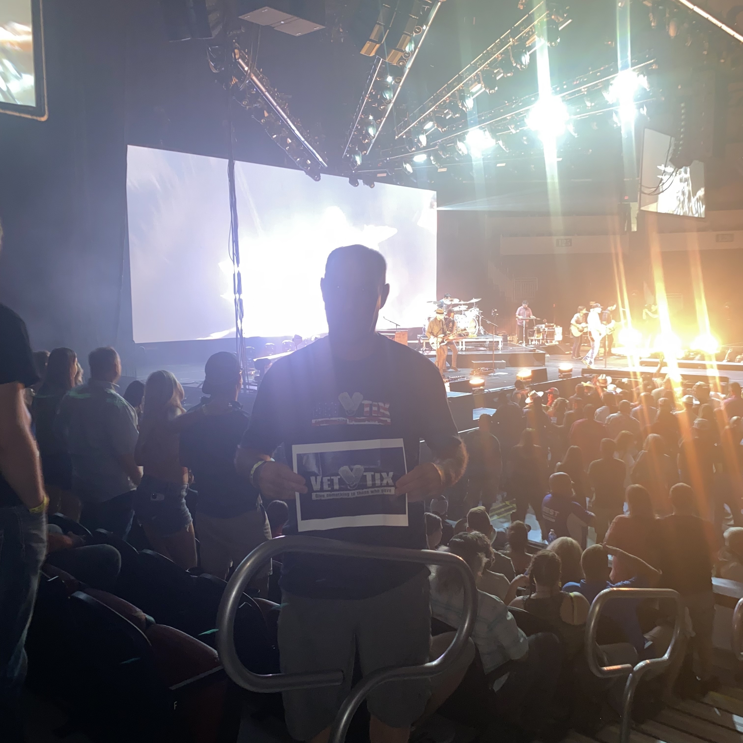 Dierks Bentley: Beers on Me Tour 2022