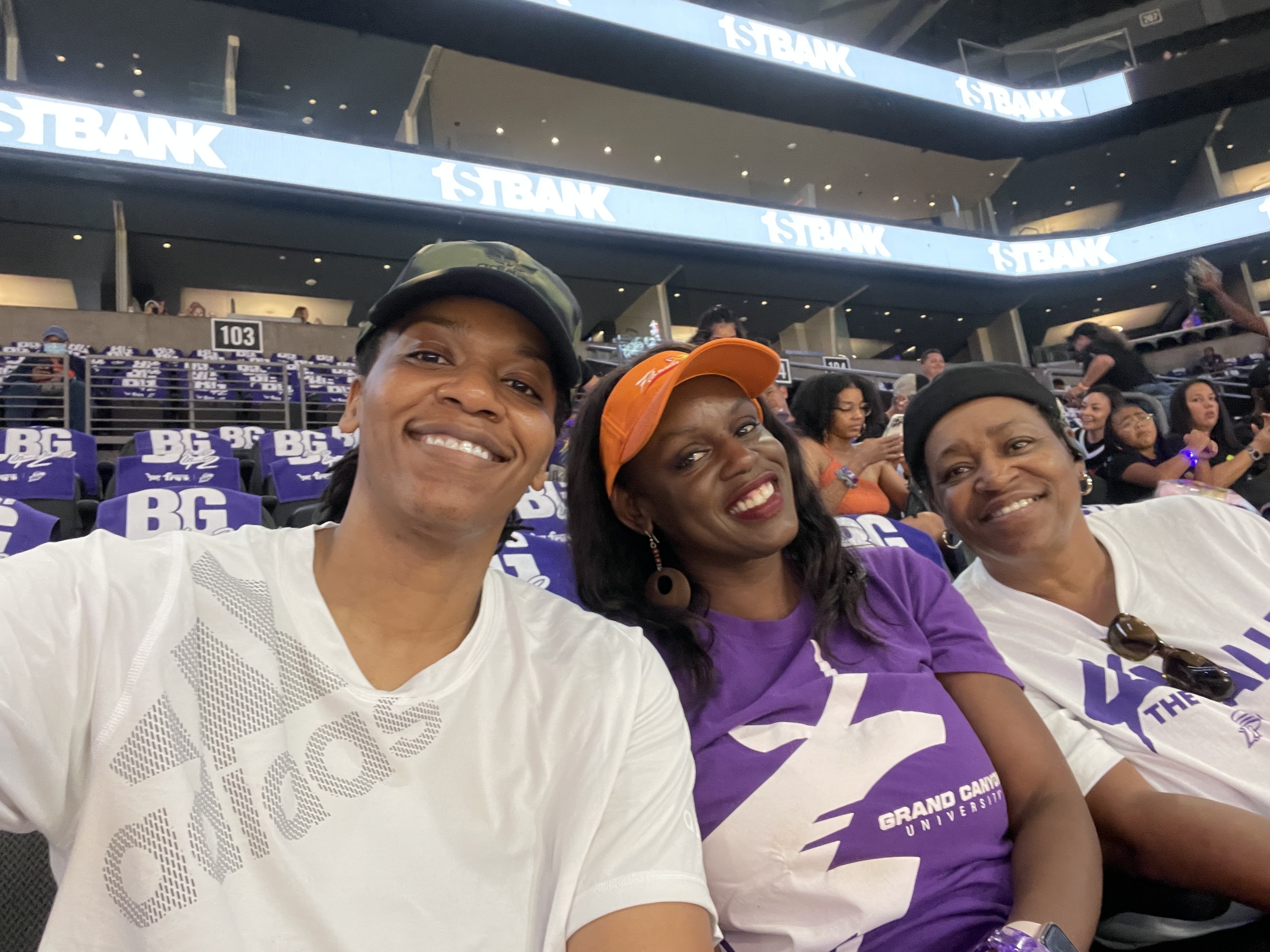Phoenix Mercury - WNBA vs Chicago Sky