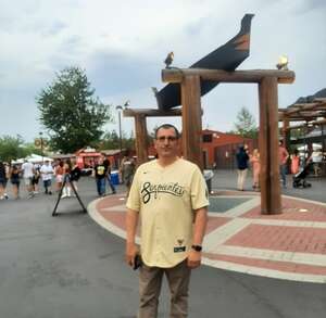 Thomas Rhett: Bring the Bar to You Tour