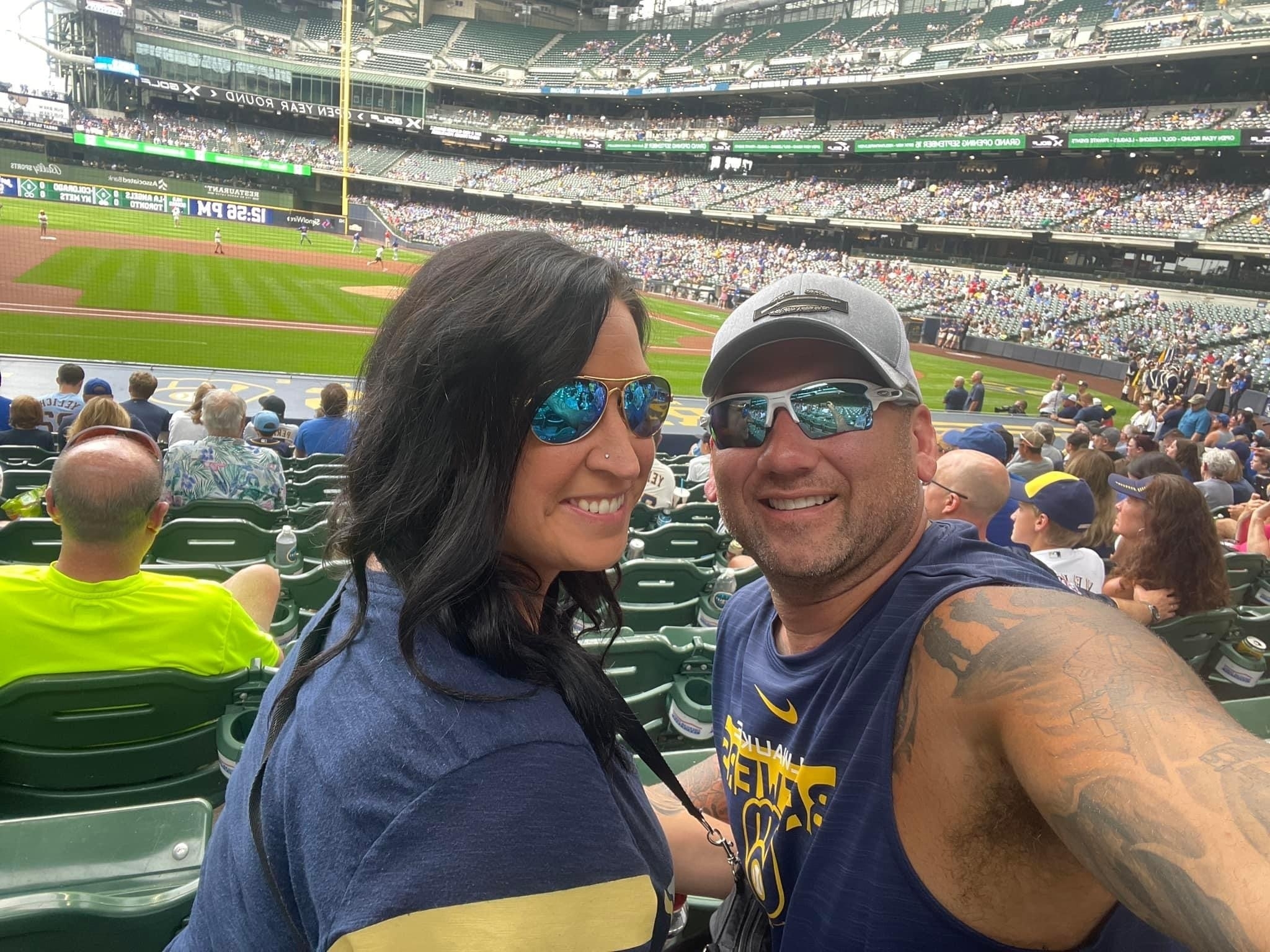 Brewers Team Selfie  Team photos, Brewers baseball, Milwaukee brewers