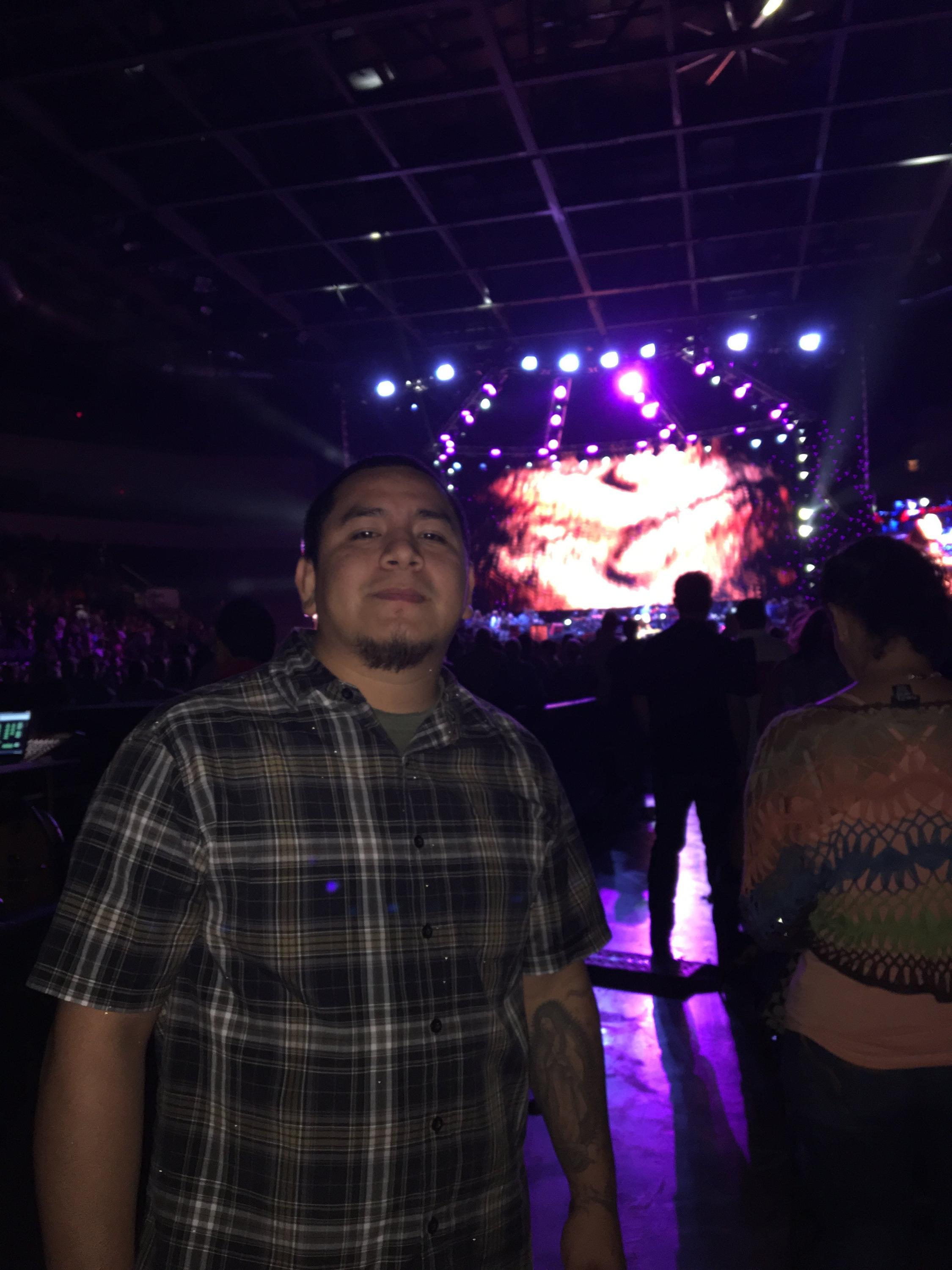 Brad Paisley - Life Amplified World Tour With Special Guests Tyler Farr and Maddie and Tae