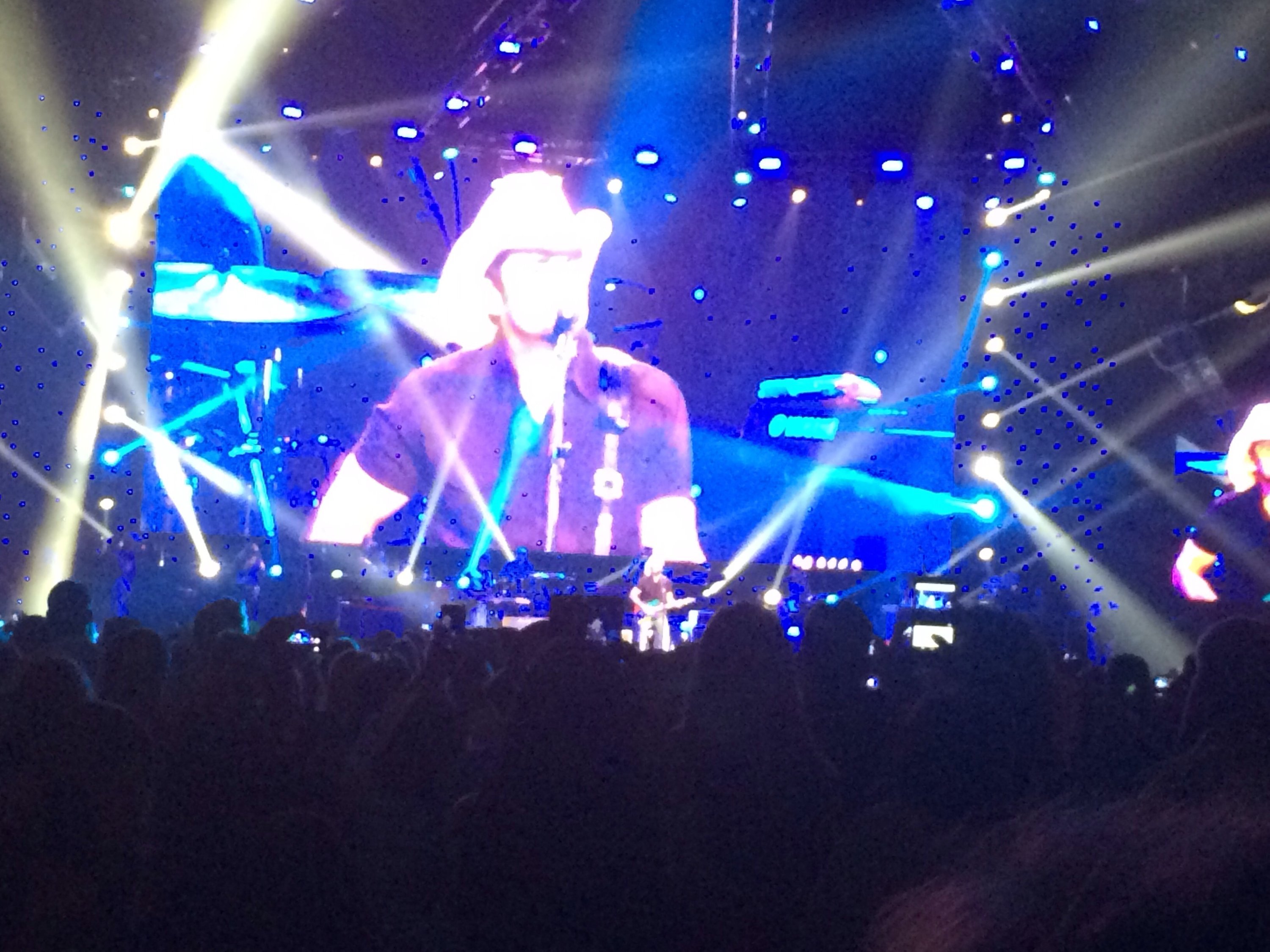 Brad Paisley - Life Amplified World Tour With Special Guests Tyler Farr and Maddie and Tae