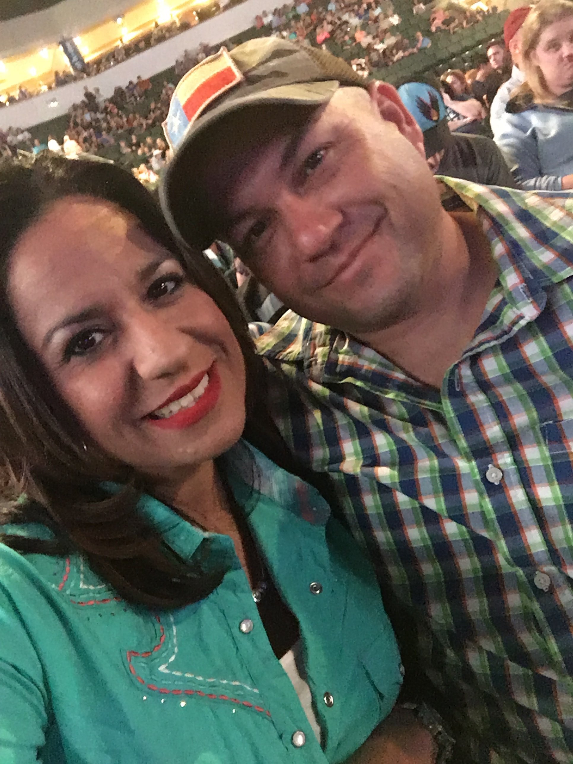 Brad Paisley - Life Amplified World Tour With Special Guests Tyler Farr and Maddie and Tae