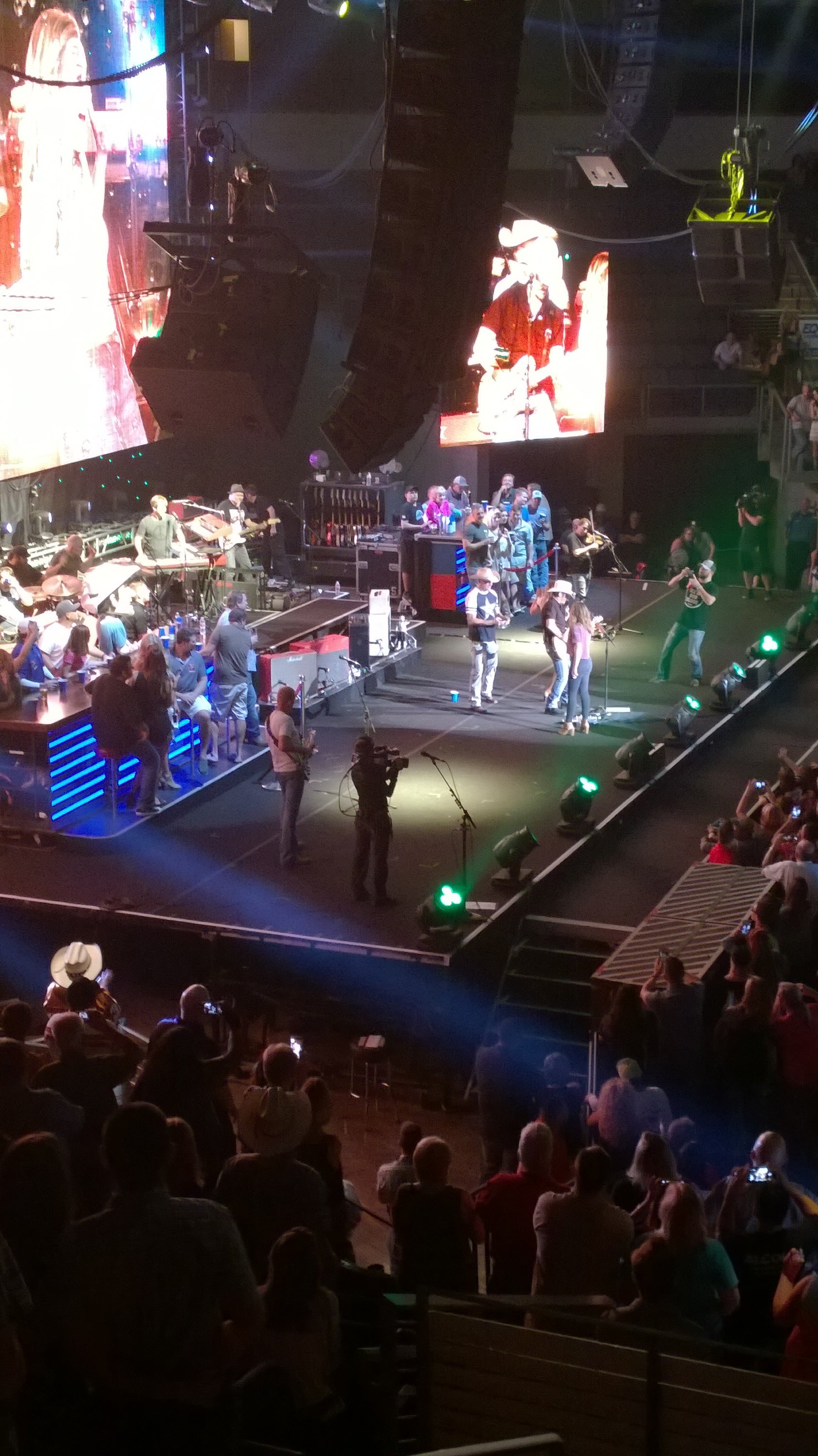 Brad Paisley - Life Amplified World Tour With Special Guests Tyler Farr and Maddie and Tae