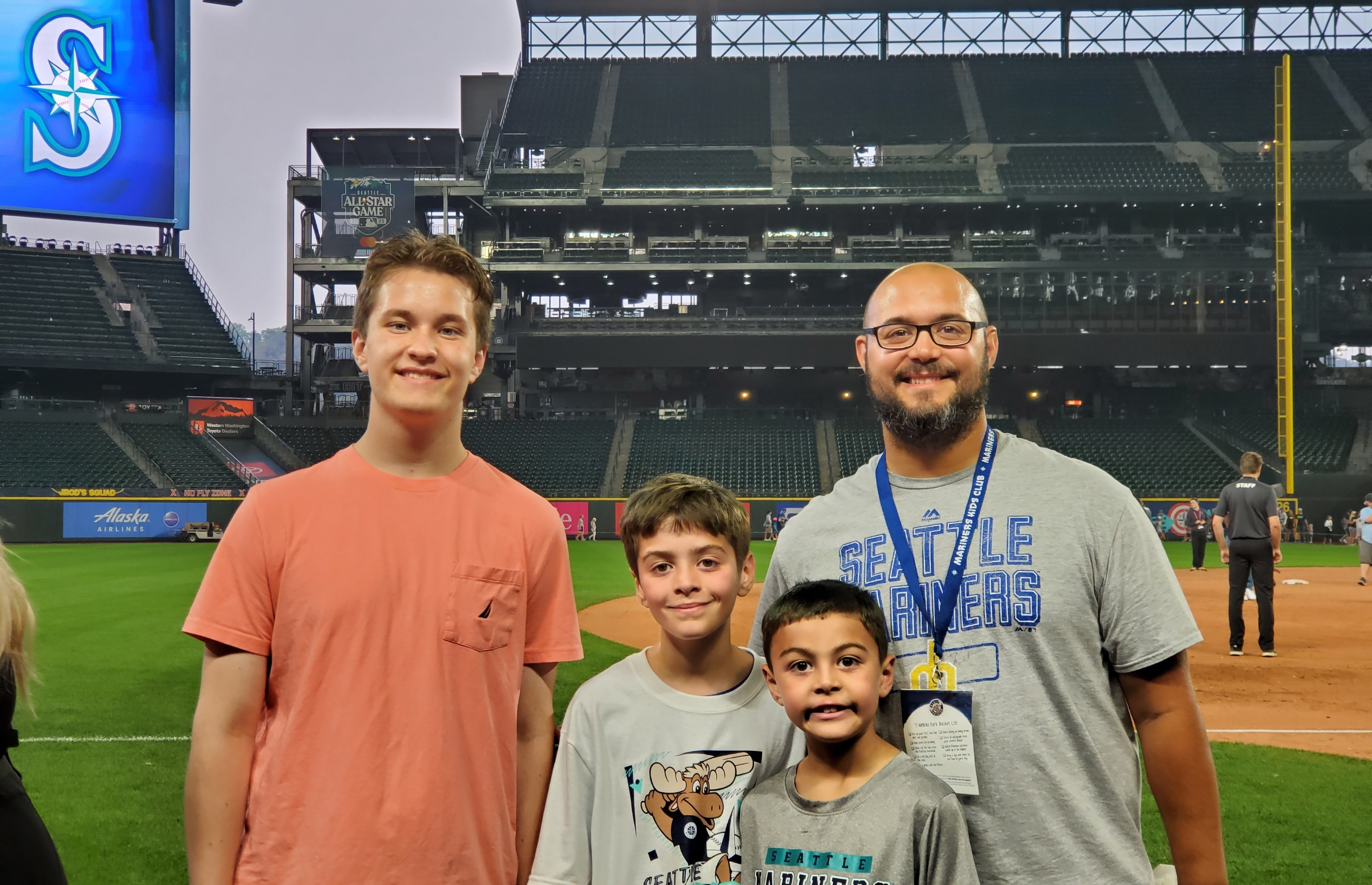 Seattle Mariners Kids in Seattle Mariners Team Shop 