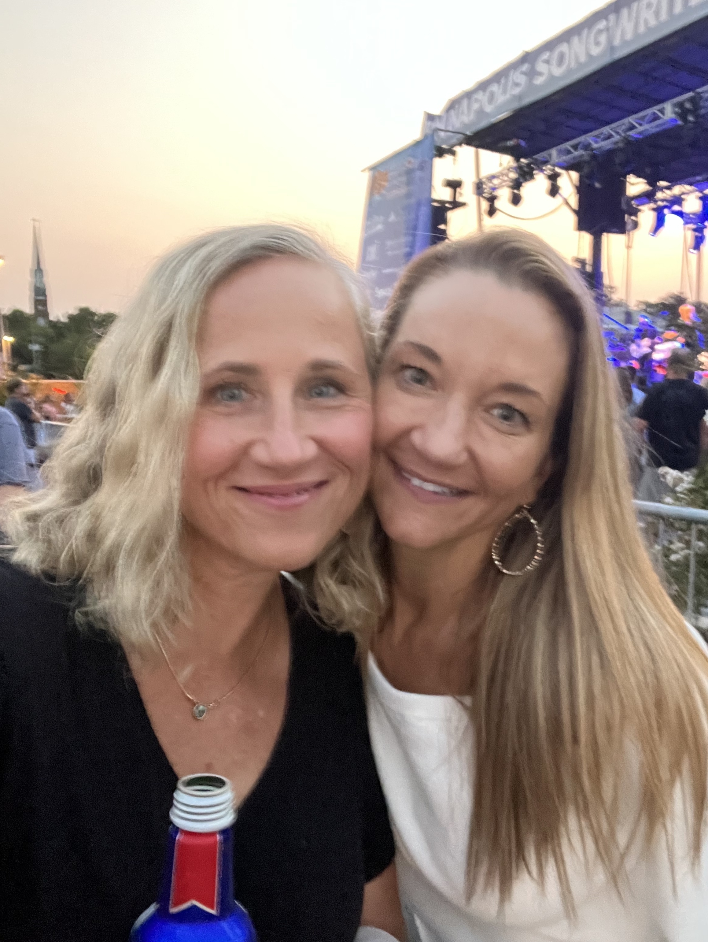 Amos Lee W/ Madison Cunningham, Elizabeth & the Catapult