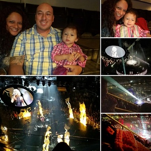 Carrie Underwood - the Storyteller Tour- Stories in the Round With Special Guest Easton Corbin and the Swon Brothers