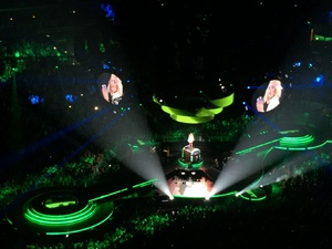 Carrie Underwood - the Storyteller Tour- Stories in the Round With Special Guest Easton Corbin and the Swon Brothers