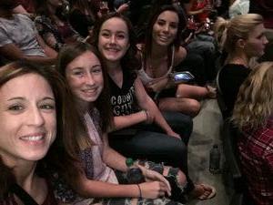 Carrie Underwood - the Storyteller Tour- Stories in the Round With Special Guest Easton Corbin and the Swon Brothers