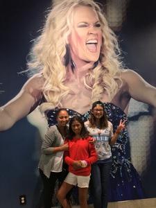Carrie Underwood - the Storyteller Tour- Stories in the Round With Special Guest Easton Corbin and the Swon Brothers