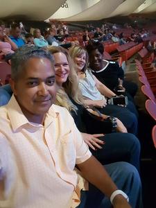 Carrie Underwood - the Storyteller Tour- Stories in the Round With Special Guest Easton Corbin and the Swon Brothers