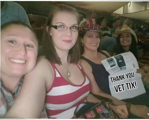 Carrie Underwood - the Storyteller Tour- Stories in the Round With Special Guest Easton Corbin and the Swon Brothers