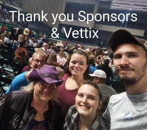 Thomas Rhett: Bring the Bar to You Tour