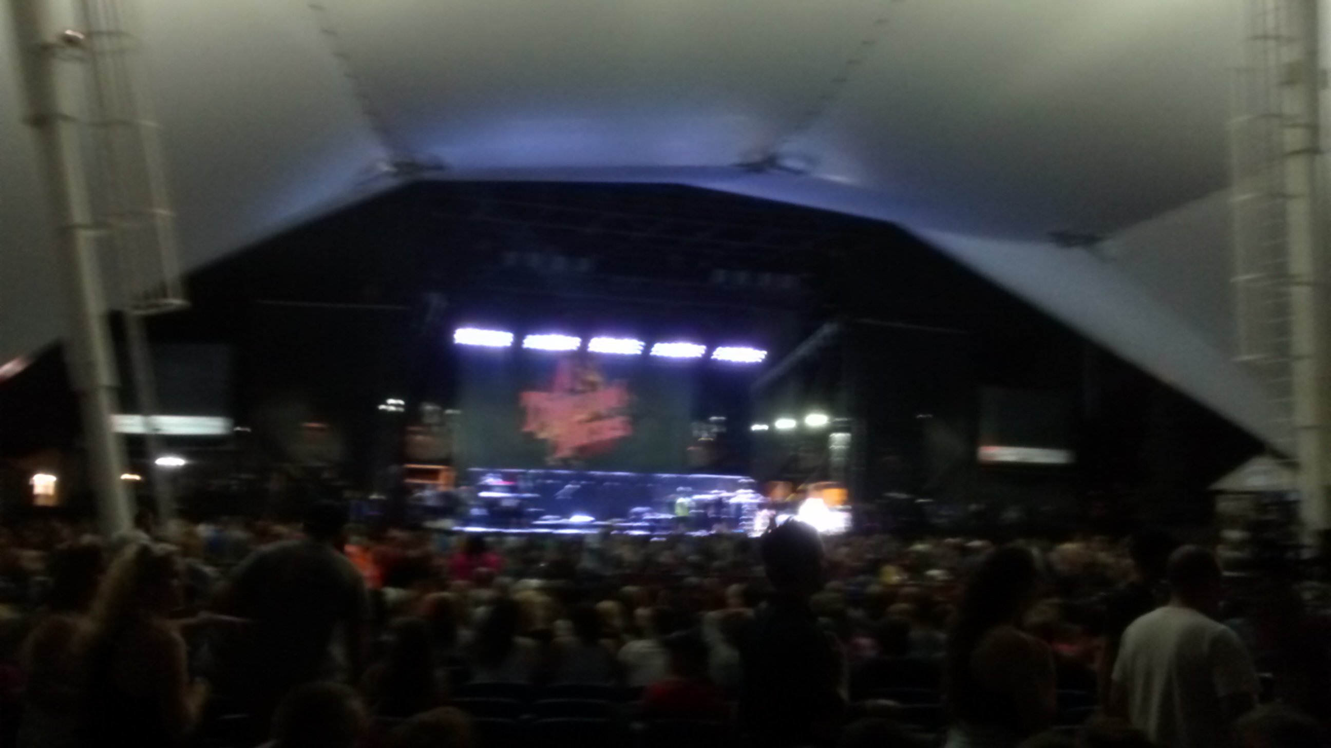 Jason Aldean: Six String Circus Tour 2016 With Special Guest Thomas Rhett and a Thousand Horses