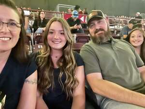 Thomas Rhett: Bring the Bar to You Tour