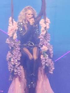 Carrie Underwood
