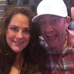 Blake Shelton: Presented by Gildan With Special Guest Raelynn