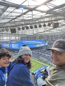 Los Angeles Chargers - NFL vs Los Angeles Rams