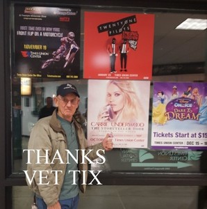 Carrie Underwood - the Storyteller Tour- Stories in the Round With Special Guest Easton Corbin and the Swon Brothers