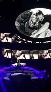 Carrie Underwood - the Storyteller Tour- Stories in the Round With Special Guest Easton Corbin and the Swon Brothers