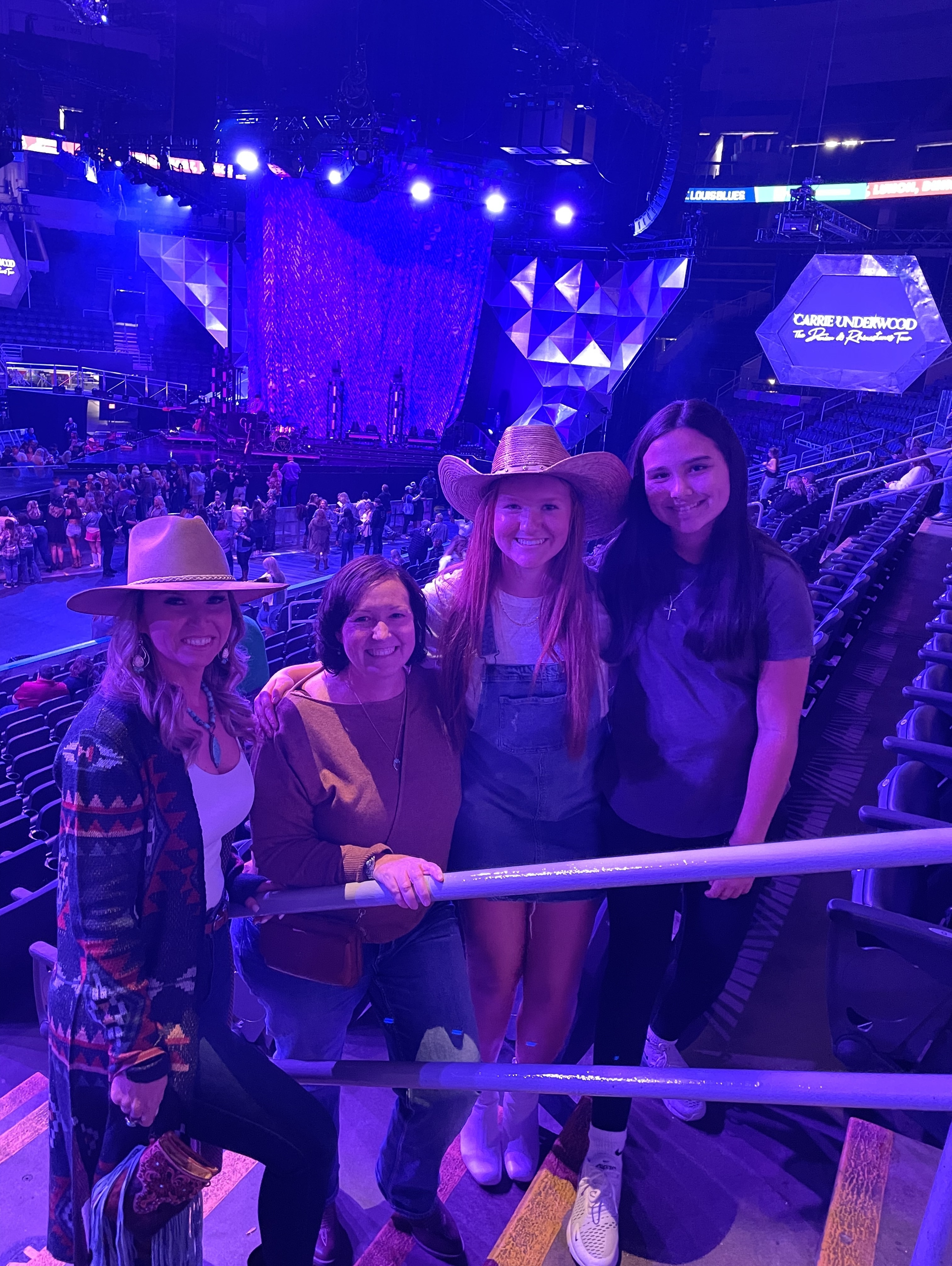 Carrie Underwood - the Denim & Rhinestones Tour
