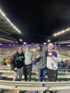 Washington Huskies - NCAA Football vs Oregon State Beavers