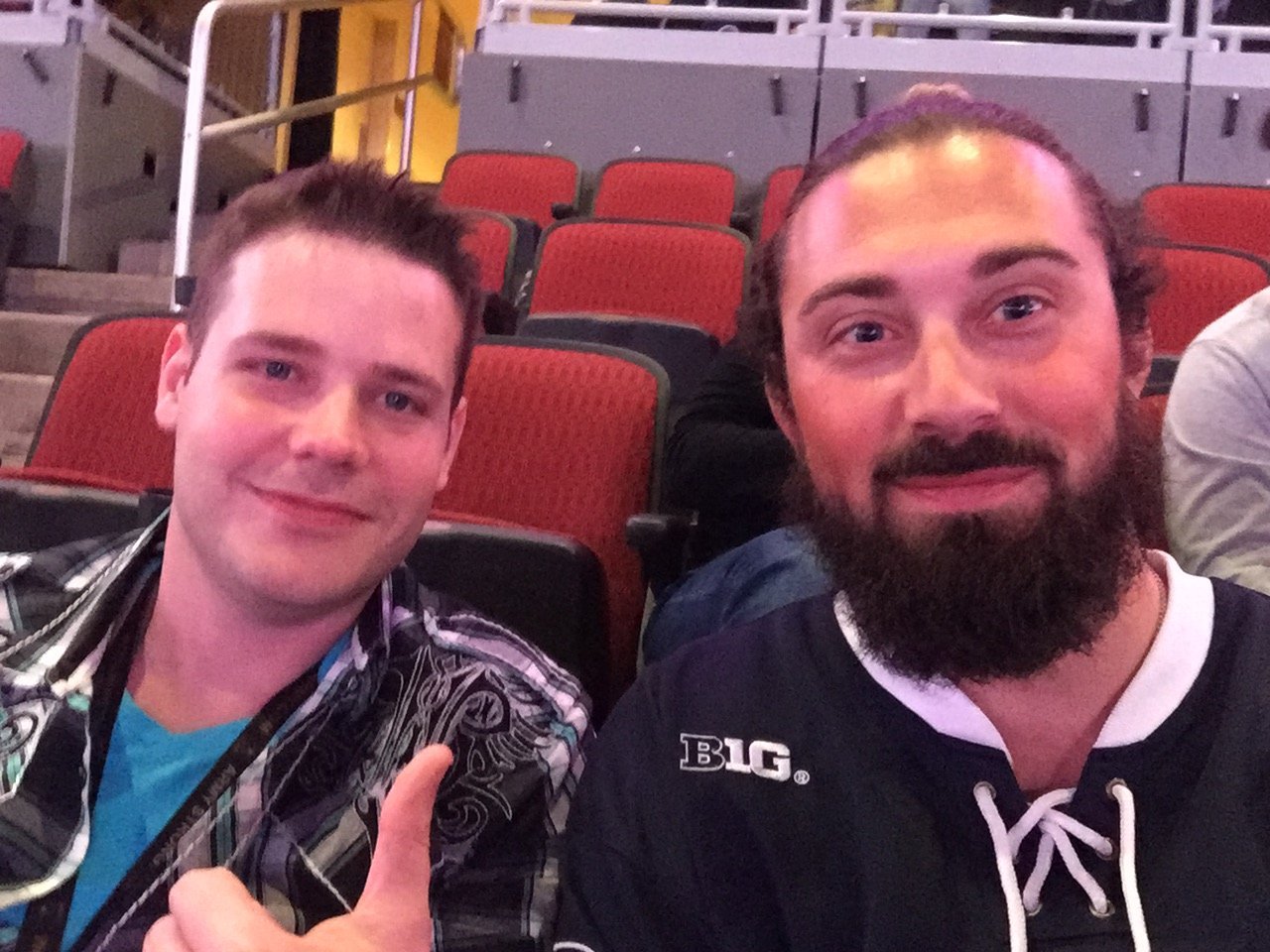 Arizona Coyotes vs. Boston Bruins - NHL - Military Appreciation Night