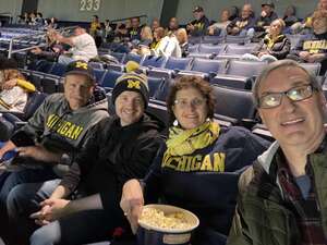 Michigan Wolverines - NCAA Men's Basketball vs Ohio Bobcats