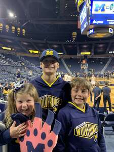 Michigan Wolverines - NCAA Men's Basketball vs Ohio Bobcats