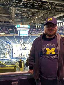 Michigan Wolverines - NCAA Men's Basketball vs Ohio Bobcats