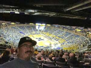 Michigan Wolverines - NCAA Men's Basketball vs Ohio Bobcats