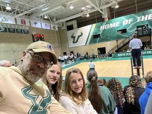 South Florida Bulls - NCAA Women's Volleyball vs Cincinnati Bearcats