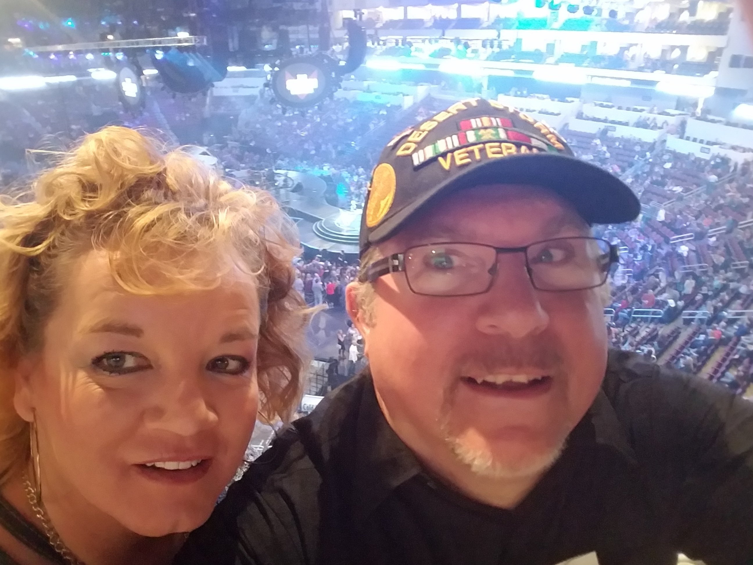 Carrie Underwood - the Storyteller Tour- Stories in the Round With Special Guest Easton Corbin and the Swon Brothers