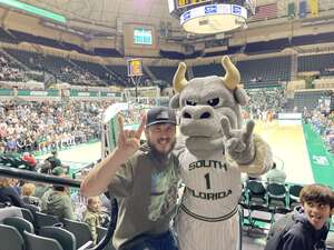 South Florida Bulls - NCAA Men's Basketball vs Temple Owls